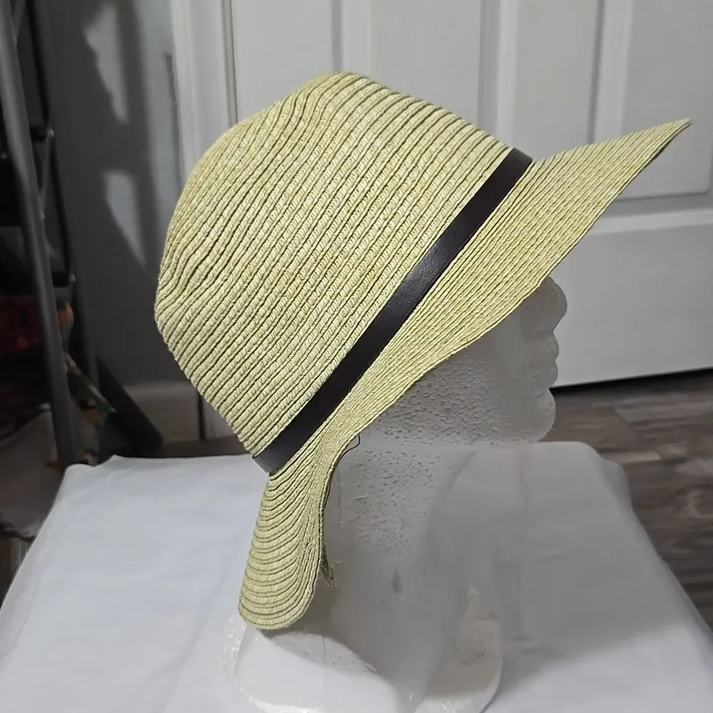 Woman's small Brim belted hat Floppy